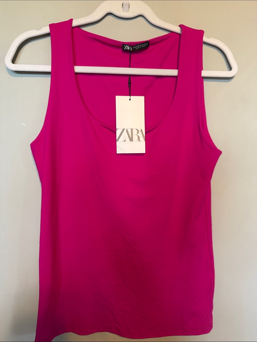 Zara Fuchsia Scoop Neck Tank Top